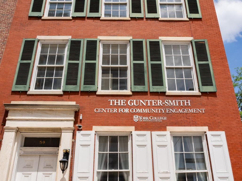 Exterior of the Gunter-Smith Center for Community Engagement building in downtown York.